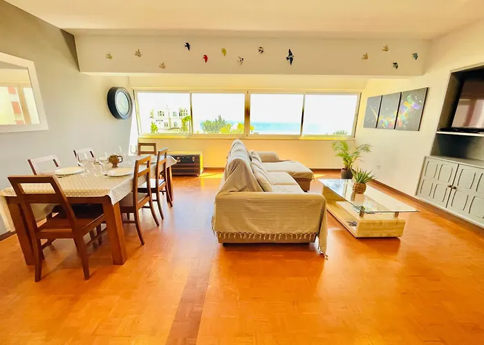 Paraiso - Beachfront - Private Parking