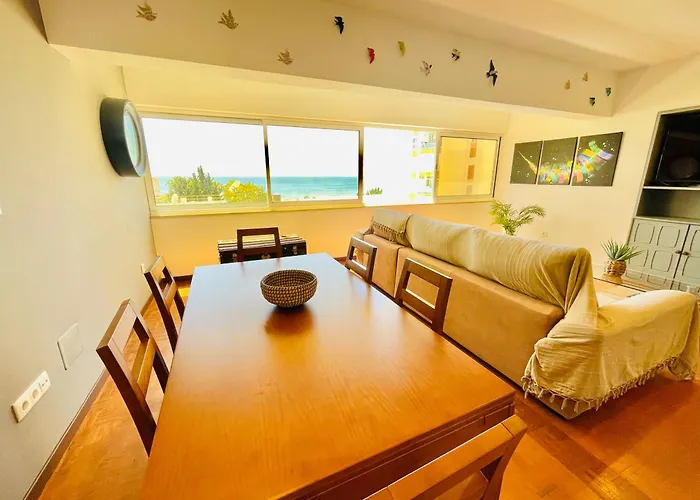 Paraiso - Beachfront - Private Parking Appartamento *