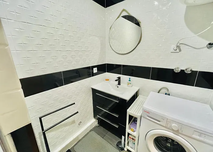 Paraiso - Beachfront - Private Parking Appartamento *